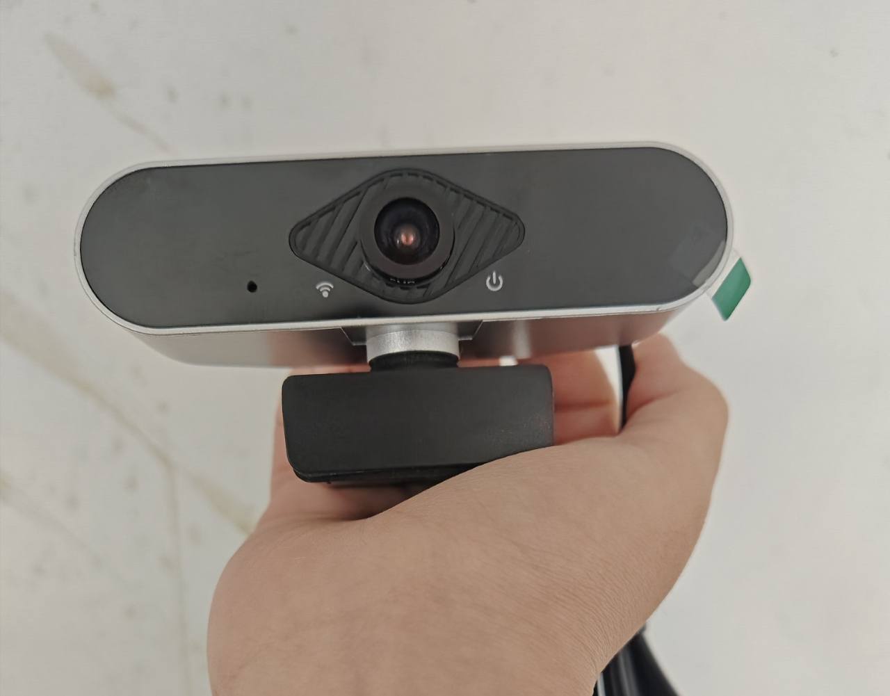 Webcam HD 1080p - Montage sur écran